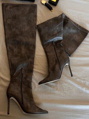 Absolutely Gorgeous Grey Leather Thigh High Boots.